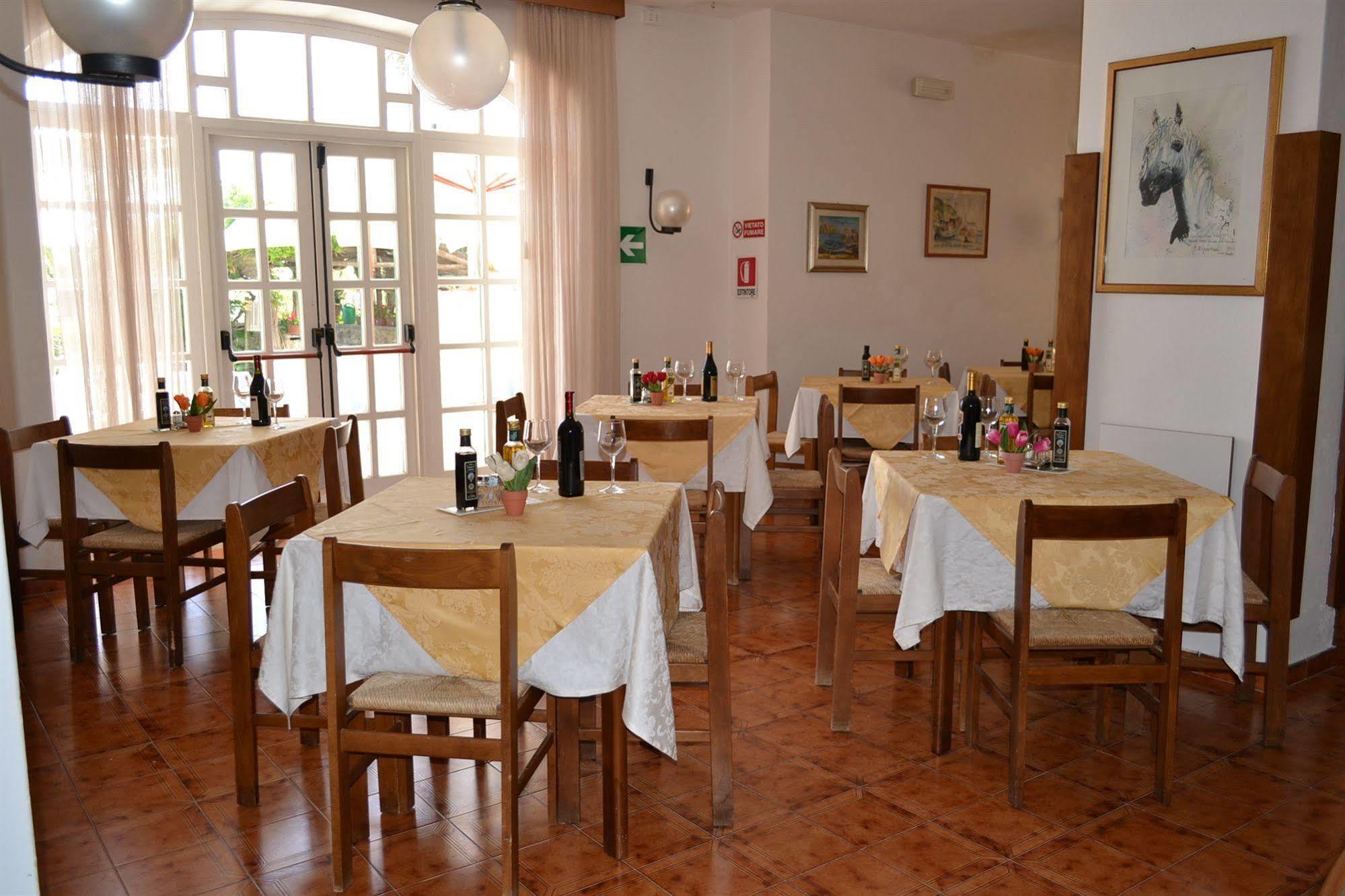 Hotel Villa Bina Sant'Angelo  Exteriér fotografie